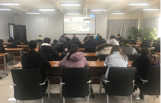 【工作动态】伟德国际1946通航召开安全工作会议