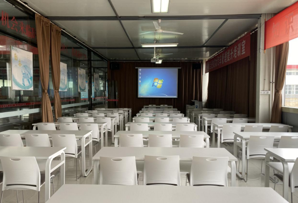 【工作动态】长治车厂多媒体培训室正式落成