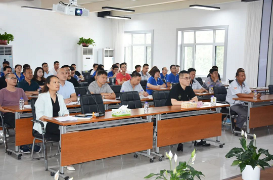 伟德国际1946第二次优秀提案改善宣讲会举行