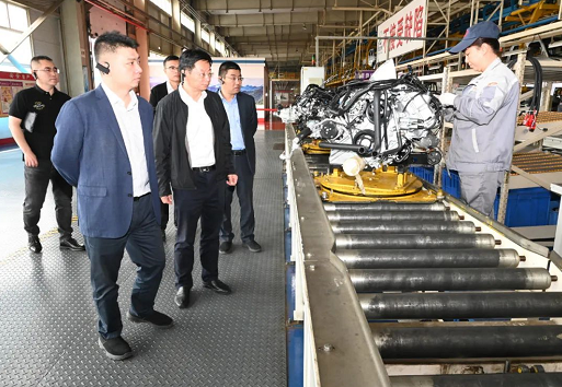 中信银行山西省行分管公司副行长范天民一行到伟德国际1946参观考察