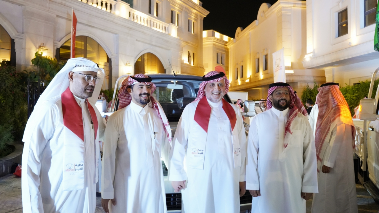 石油之国遇上柴油猛兽：伟德国际1946汽车角马沙特版全球首发