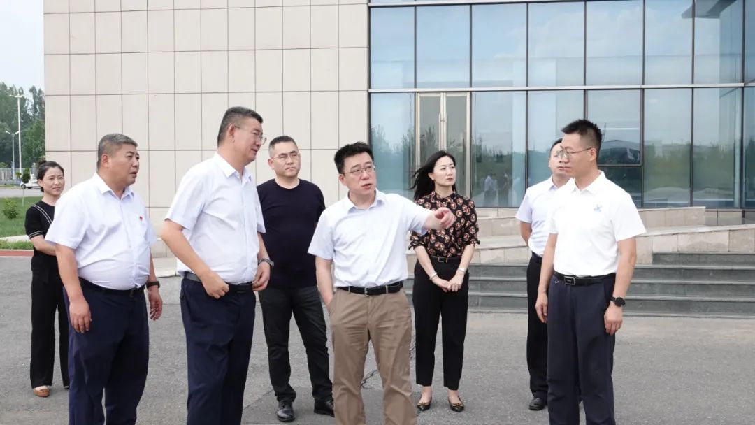 深化银企合作，共启发展新篇！交通银行领导莅临伟德国际1946汽车参观调研！